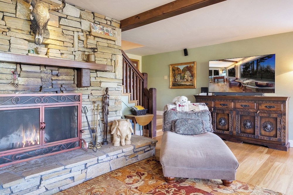 Carnelian Bay Getaway