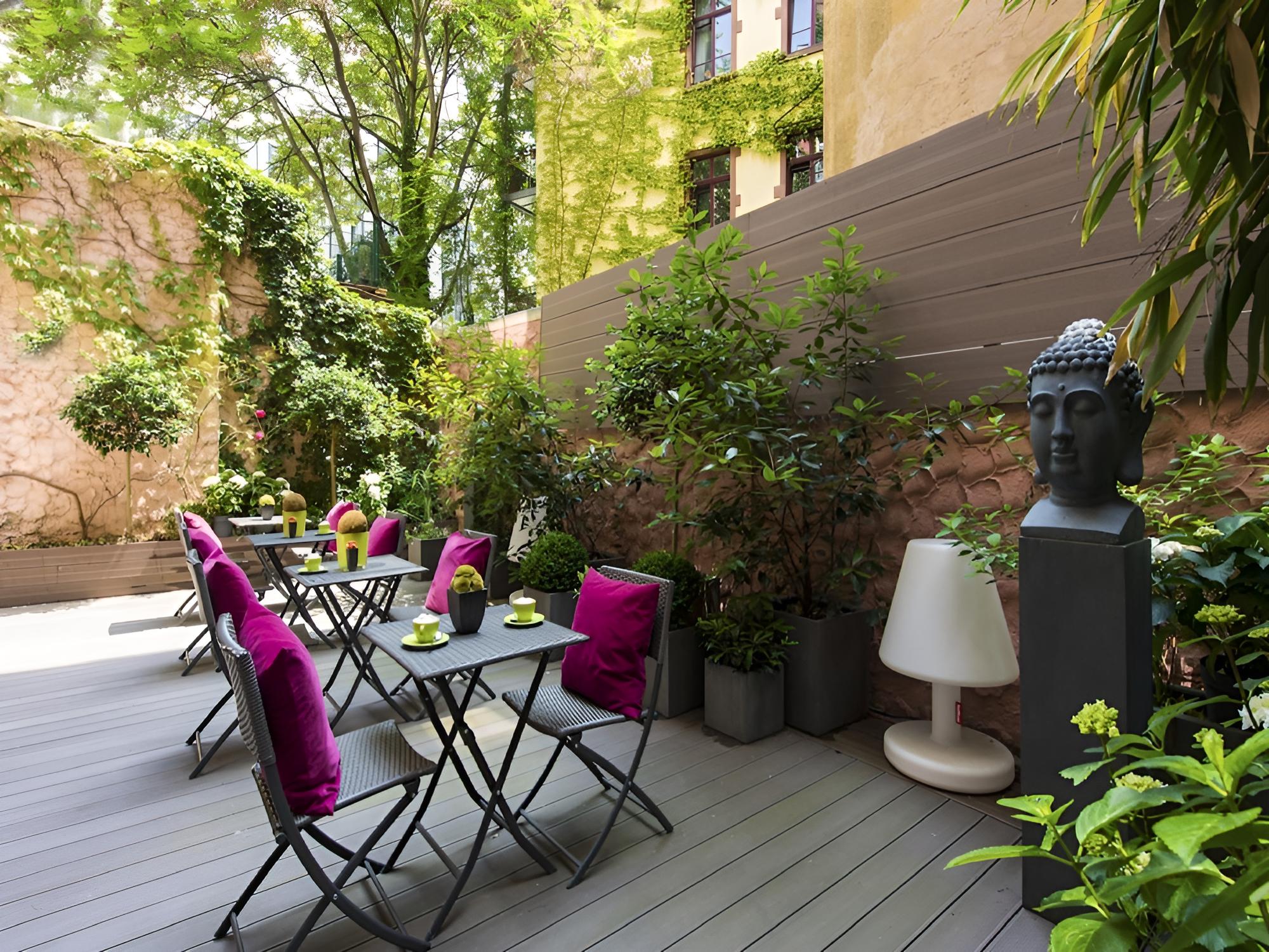 Ambassador Hotel Frankfurt view 4