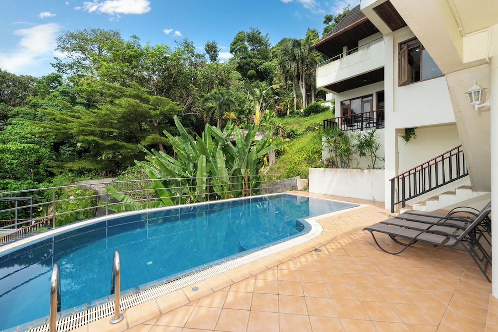 Emerald Hill Villas