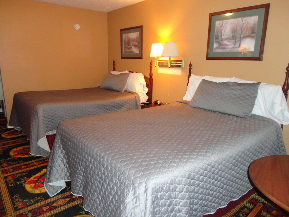 Memphis Area Vacations - Royal Inn and Suites - Property Image 3