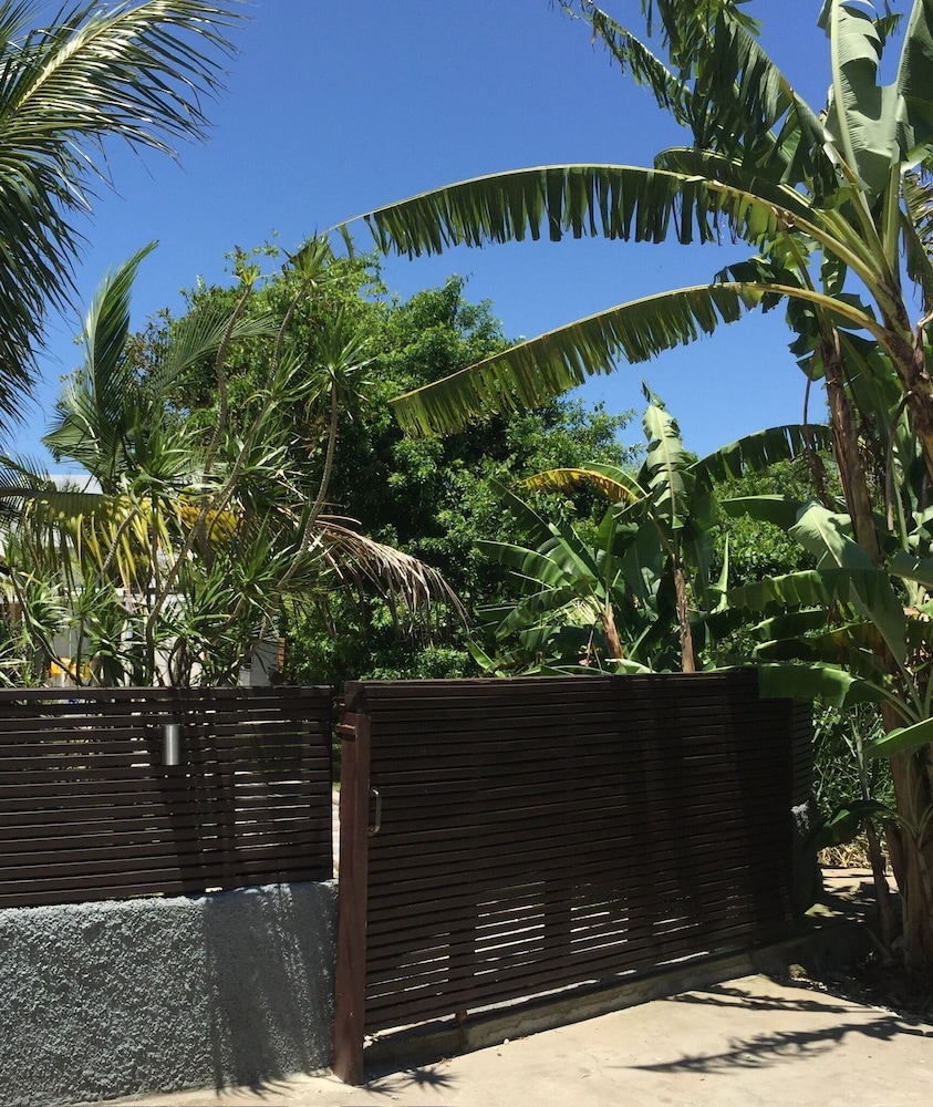 No1 Stylish Beach House With Pool