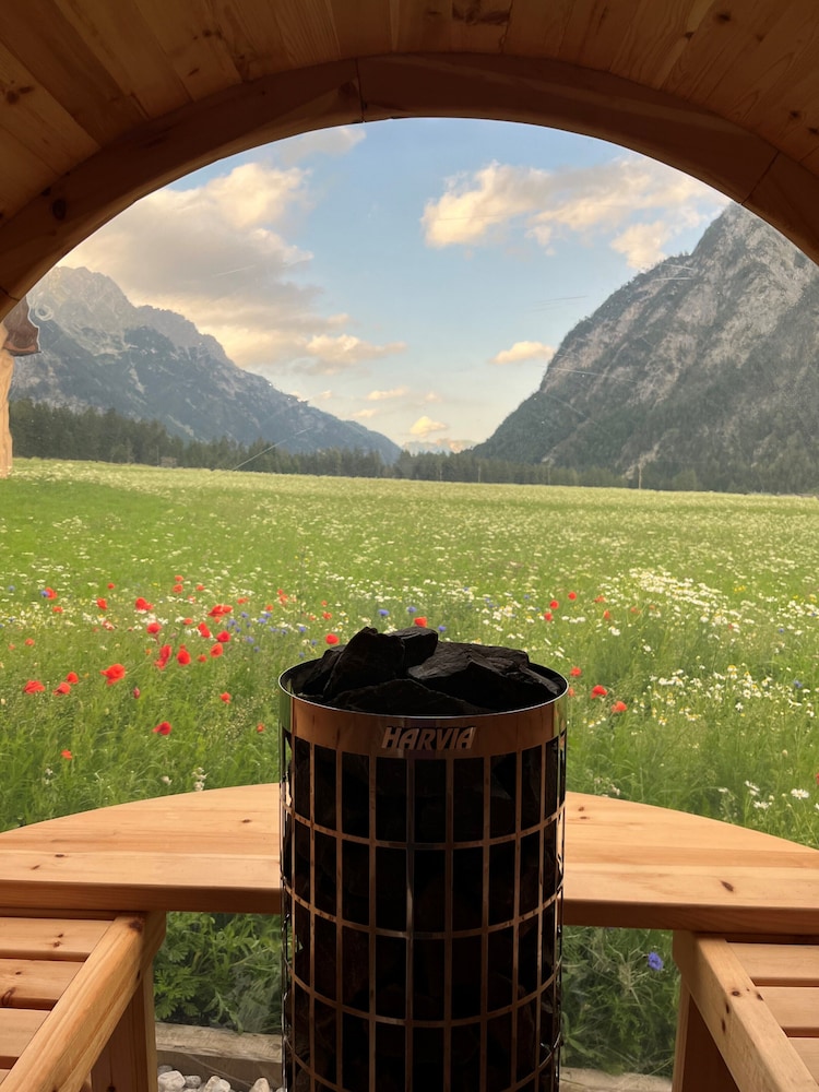 Chalet Leutasch With Ski Trail & Mountain Views