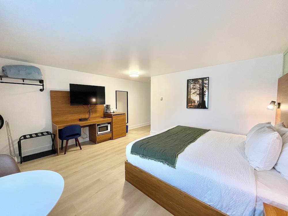 Ucluelet Wildwood Inn