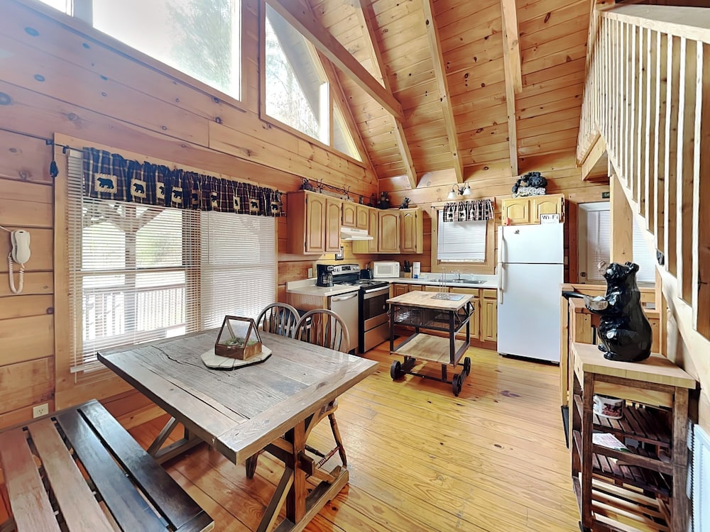 Scooter Bears Den by Jackson Mountain Rentals