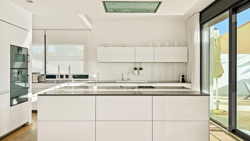 Villa Frontline Beach Costabella - Marbella