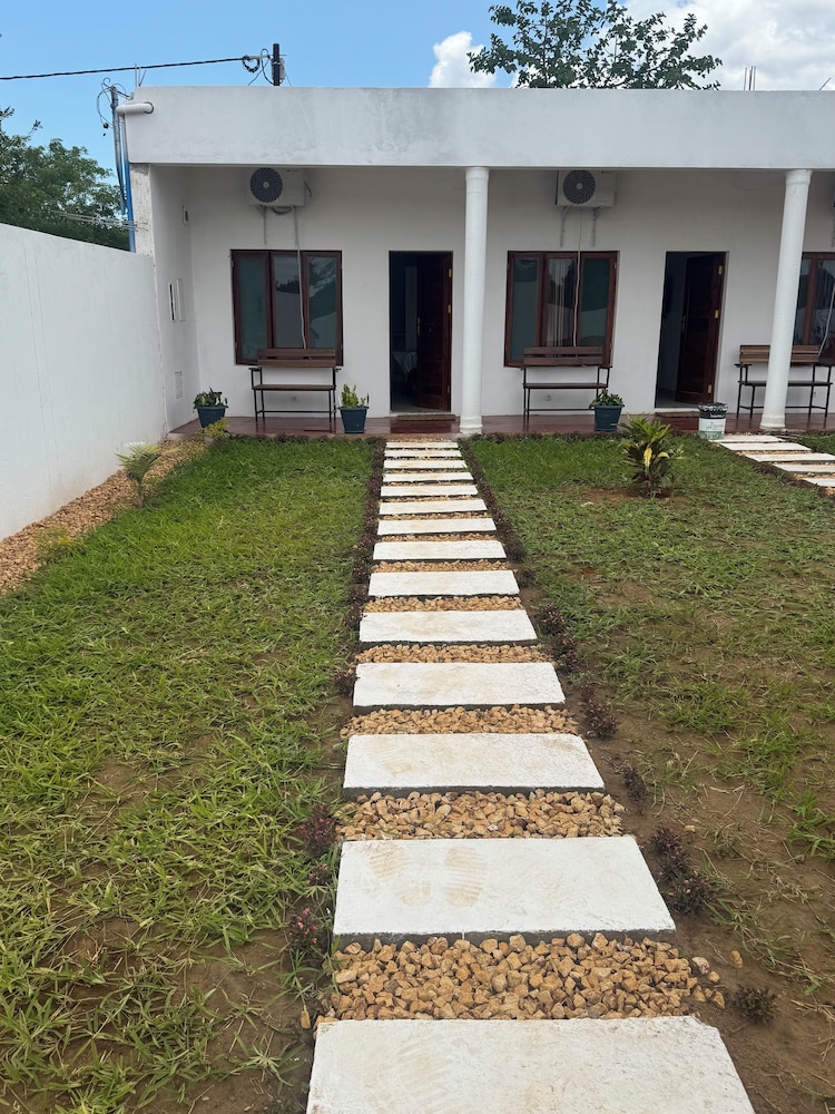 Mangungumete Motel