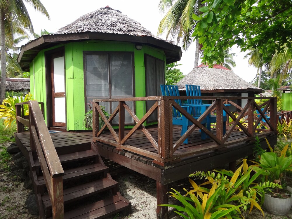 Va-i-moana Seaside Lodge