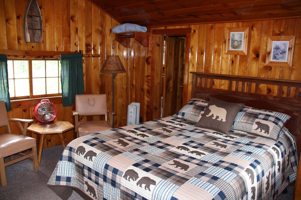 Creekside Lodge at Yellowstone