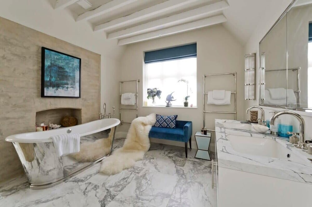 5 Bed House w/ Indoor Pool, Sauna & Private Garden - Fulham