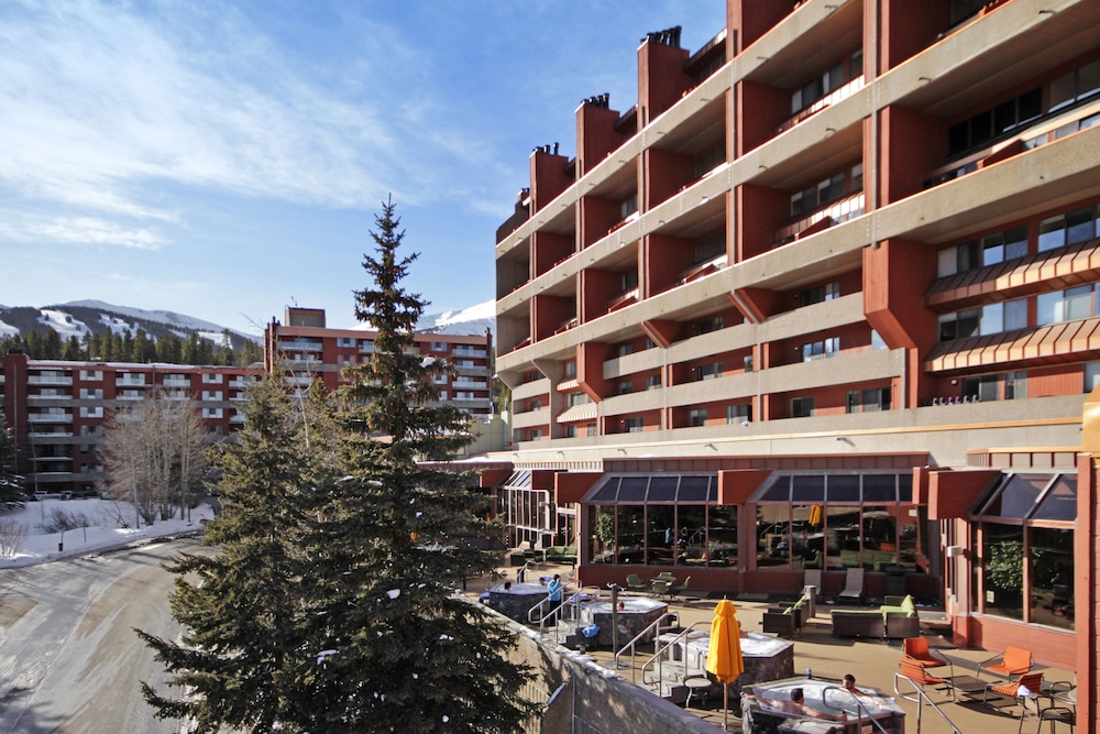 Beaver Run Peak 9 Penthouse by RedAwning