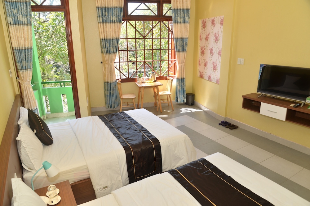 Mickey Homestay Hue view 4