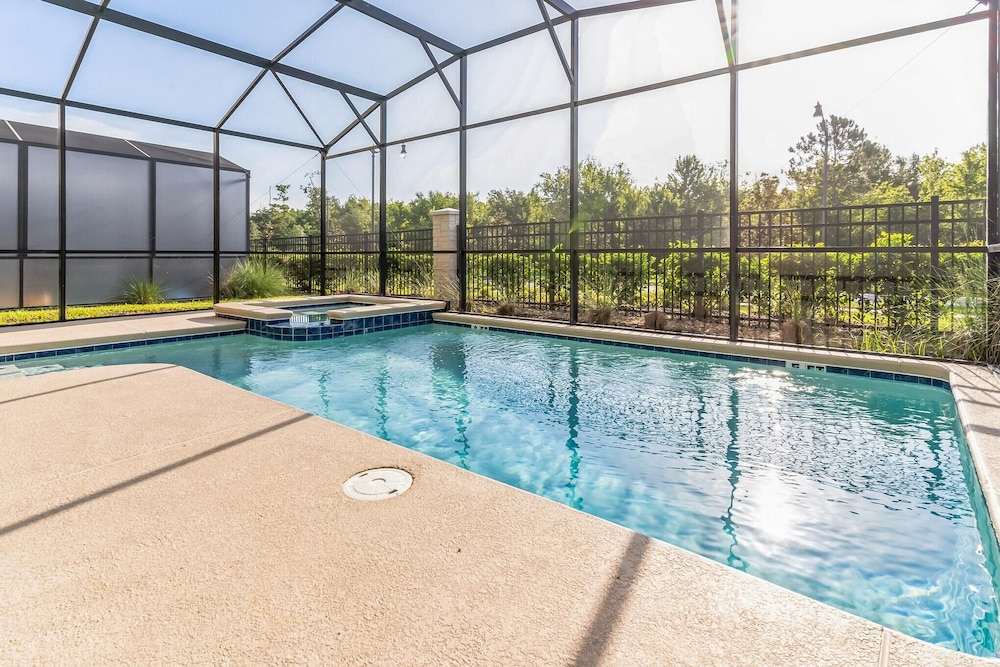 Storey Lake Resort, Private Pool, and Much More!!