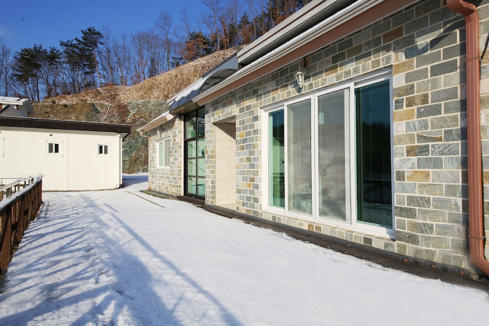 Mori House