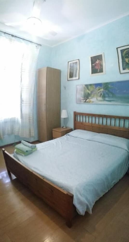 Walter Rooms
