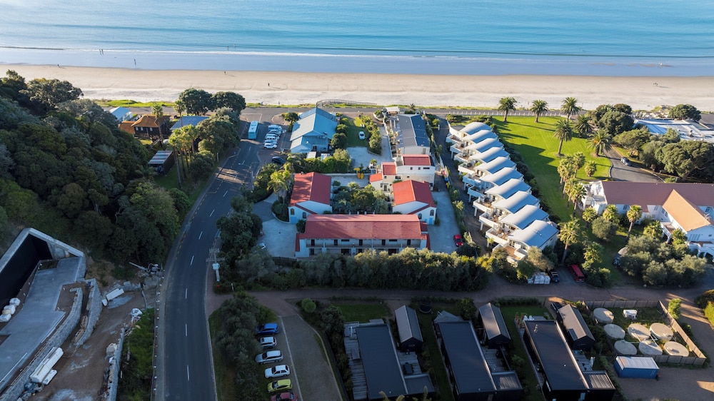Waiata Beach House - Onetangi Beach