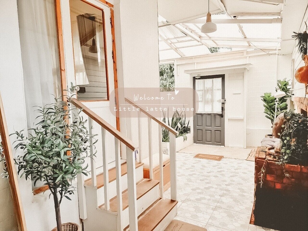 Little Latte House