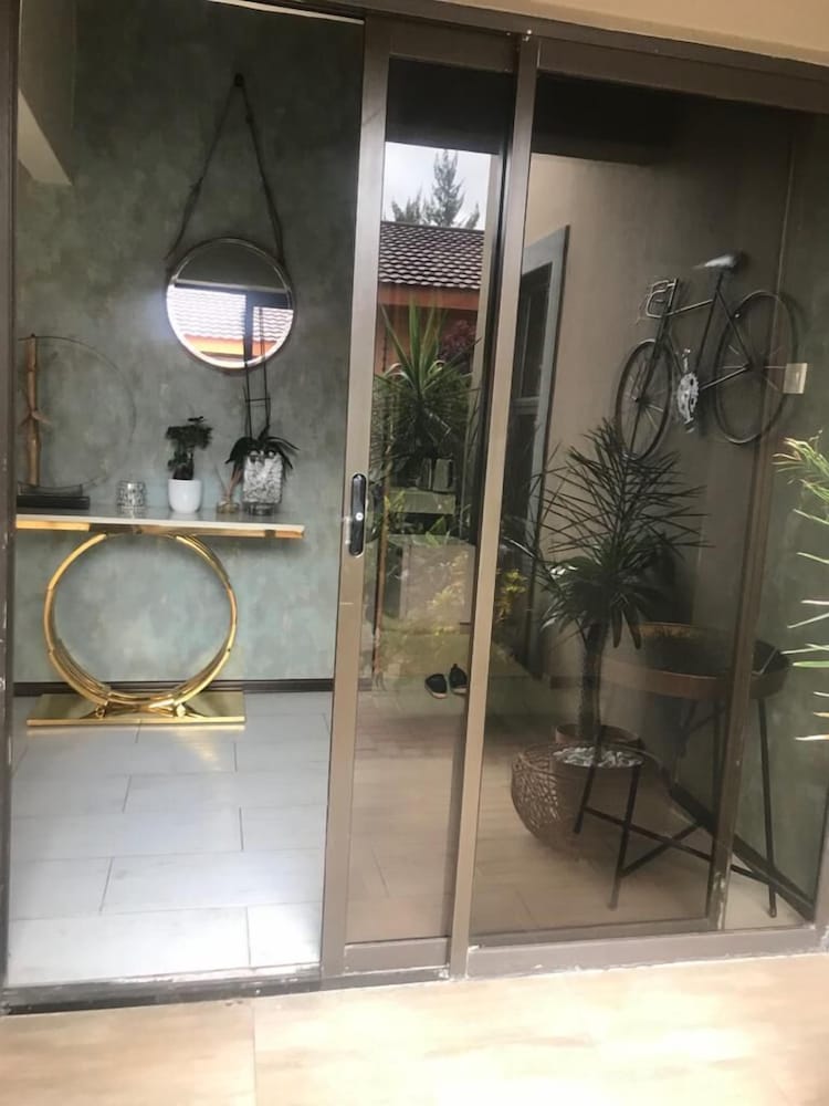 Luxlusive Guest House view 2