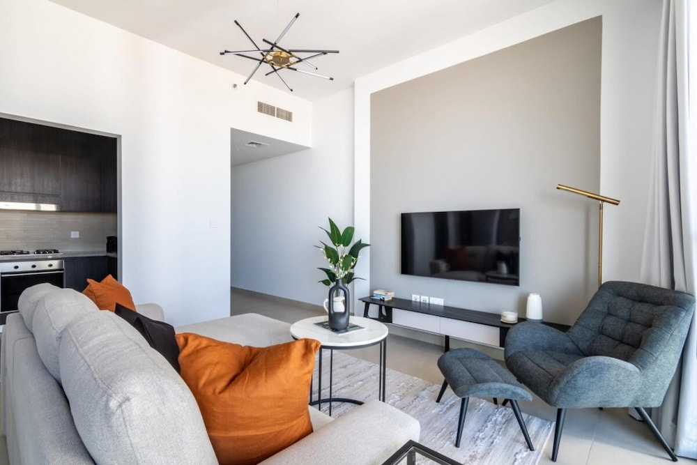 Silkhaus High Floor Connected to Zabeel Mall
