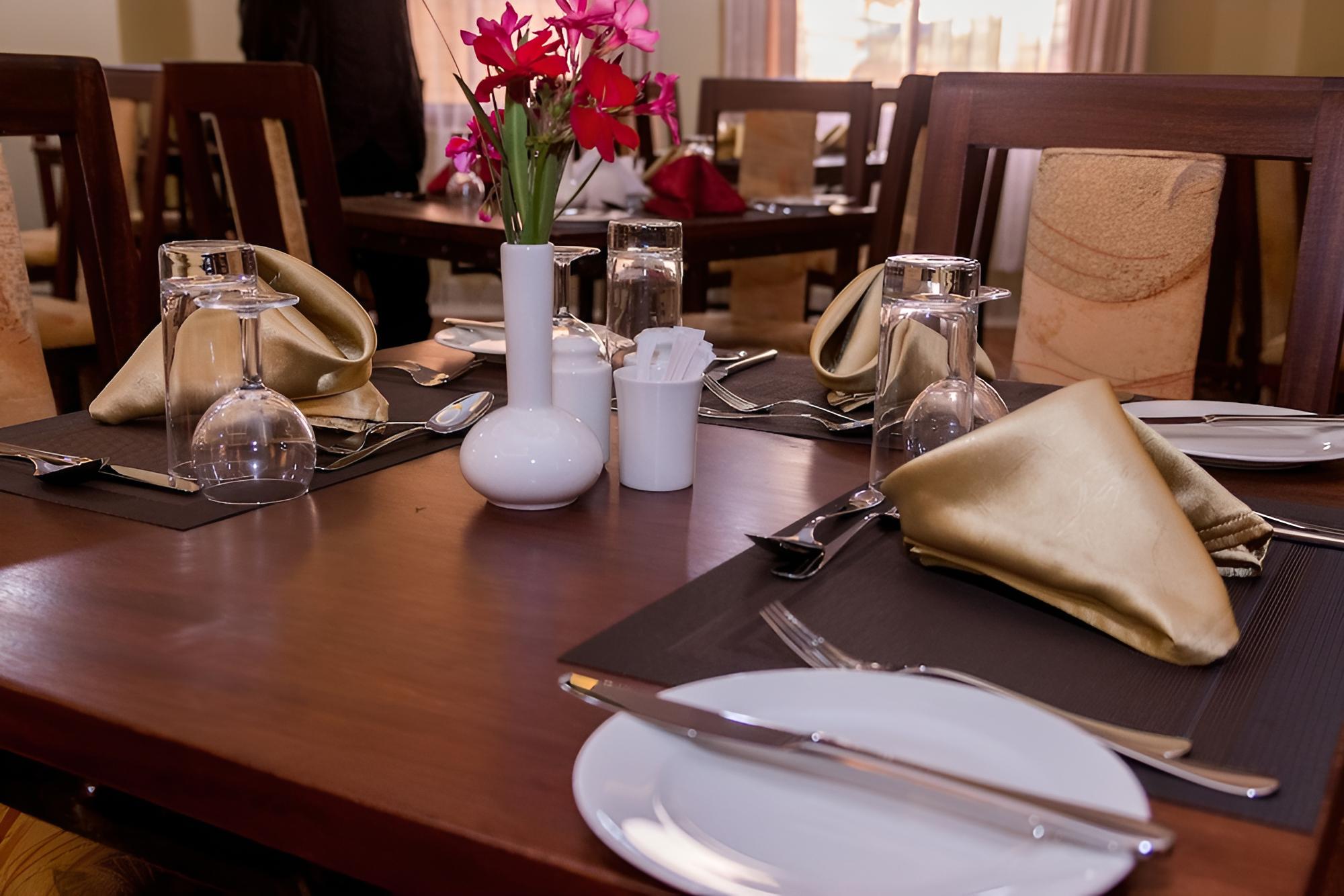 Maxland Hotel Juja