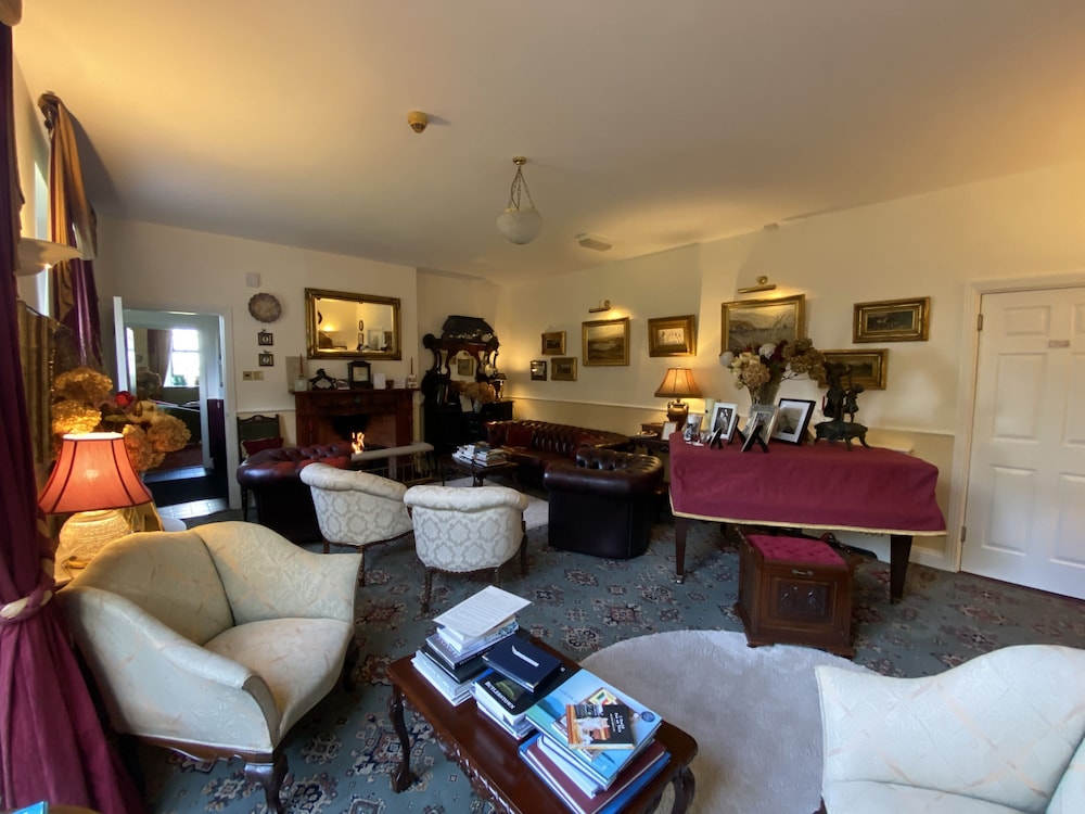 Waterford Vacations - The Coach House - Property Image 4