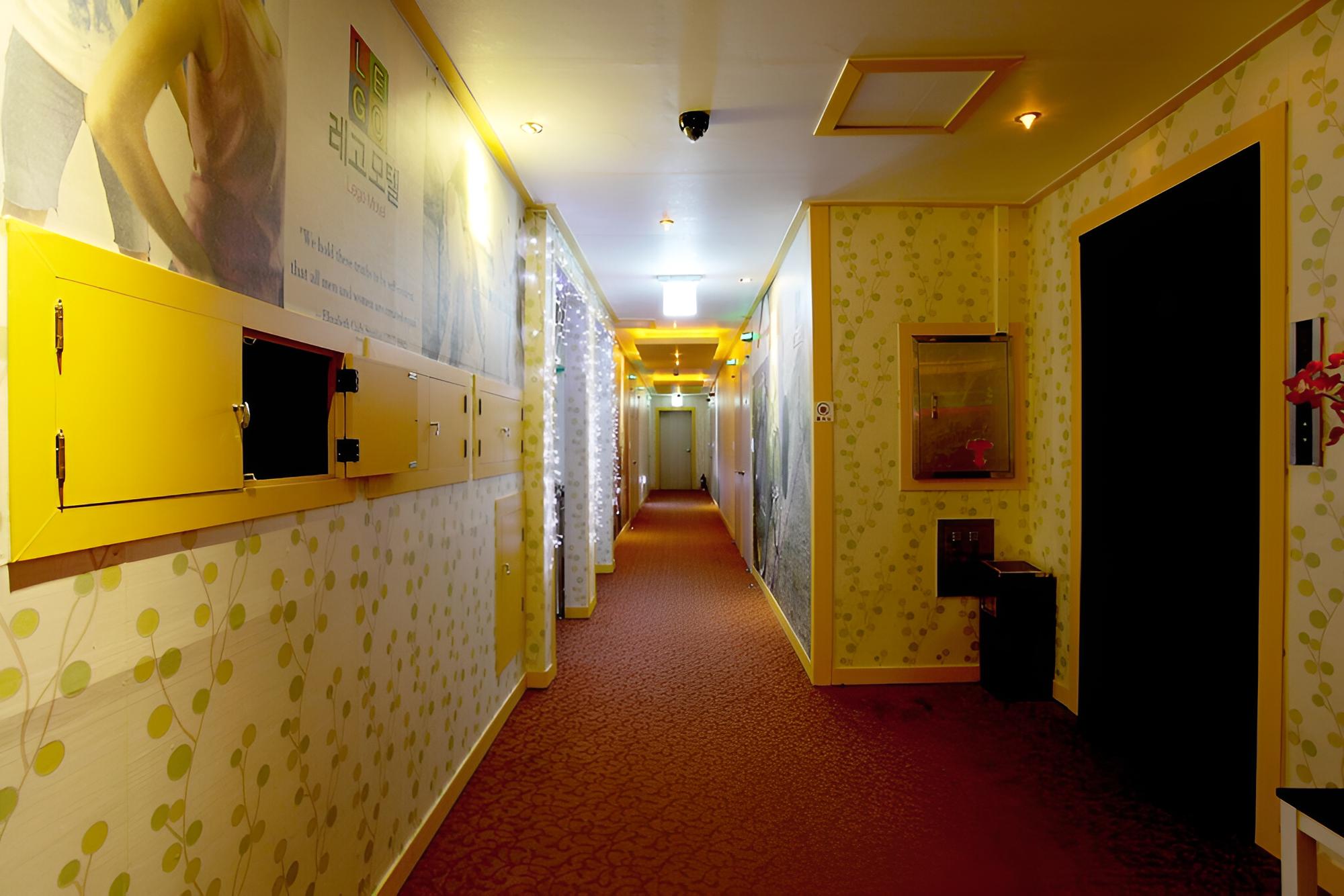 Photo 44