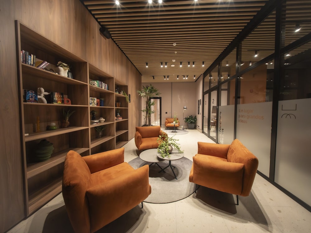 Two-level Apt by Panama old Town