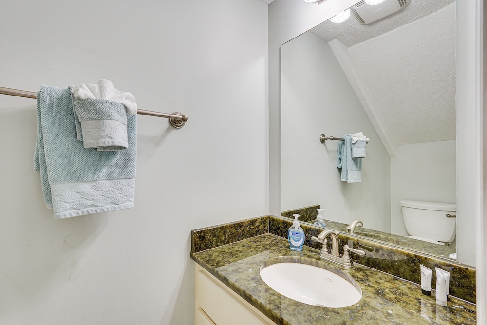 Panama City Beach Townhome w/ Resort Amenities!