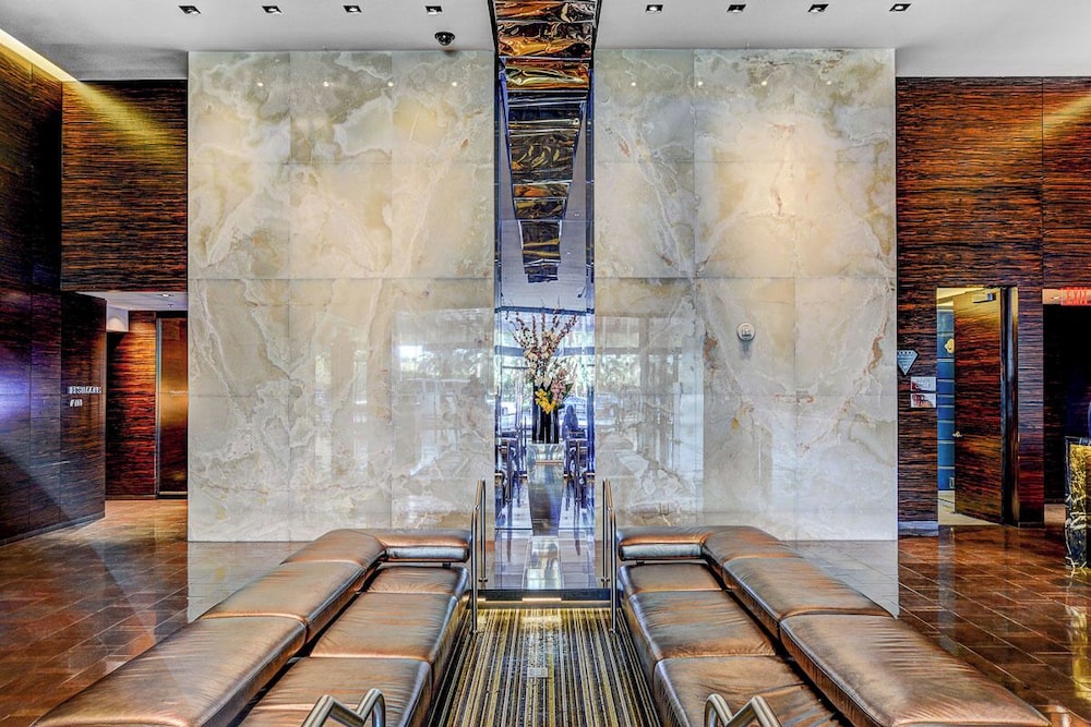 Ava's Suite 37th FLR PALMS PLACE - Image 2