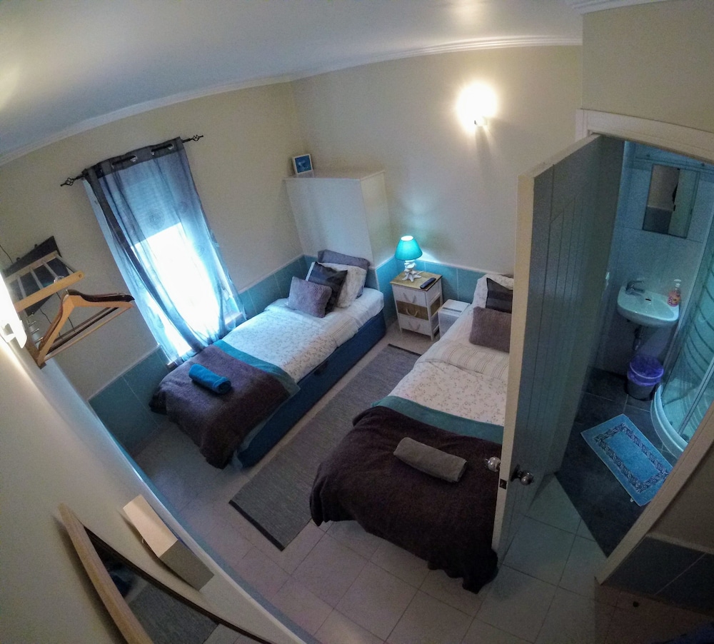 Peniche Surf Lodge - Hostel