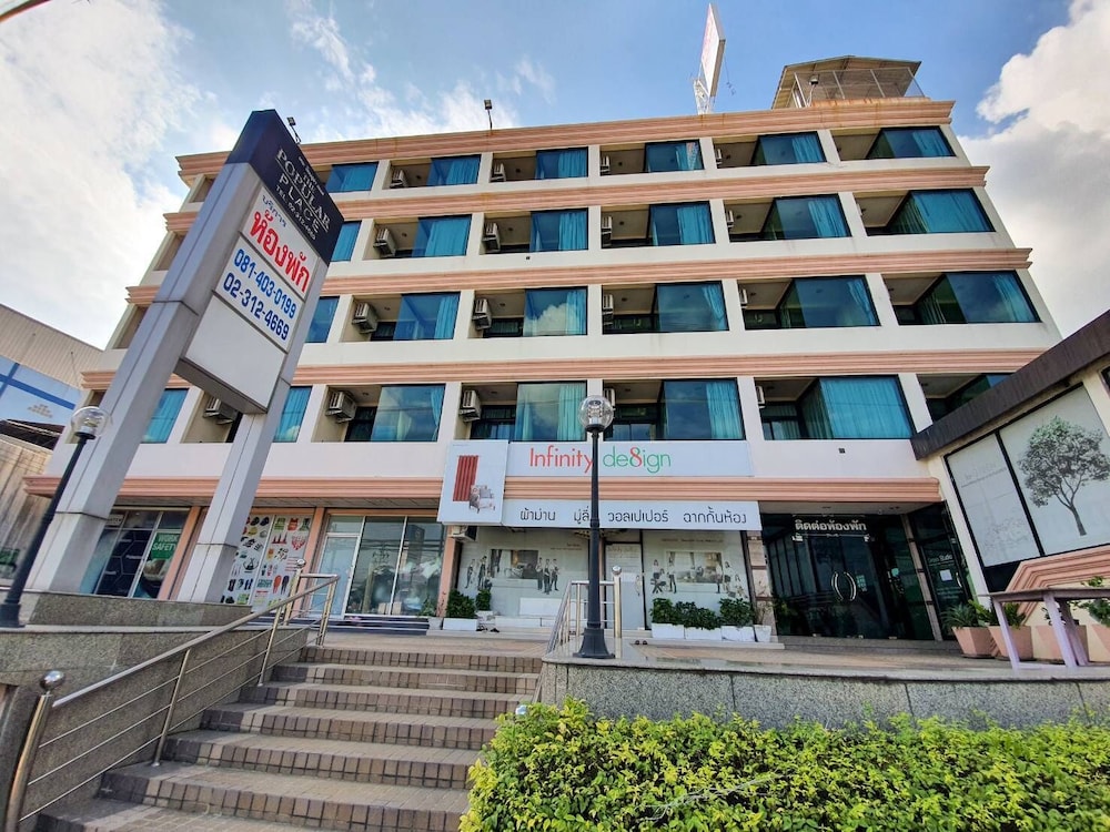 Hotel The Popular place - Image 1