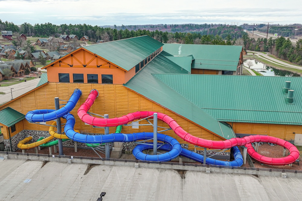 Three Bears Resort Home w/ Perks + Outdoor Spots!