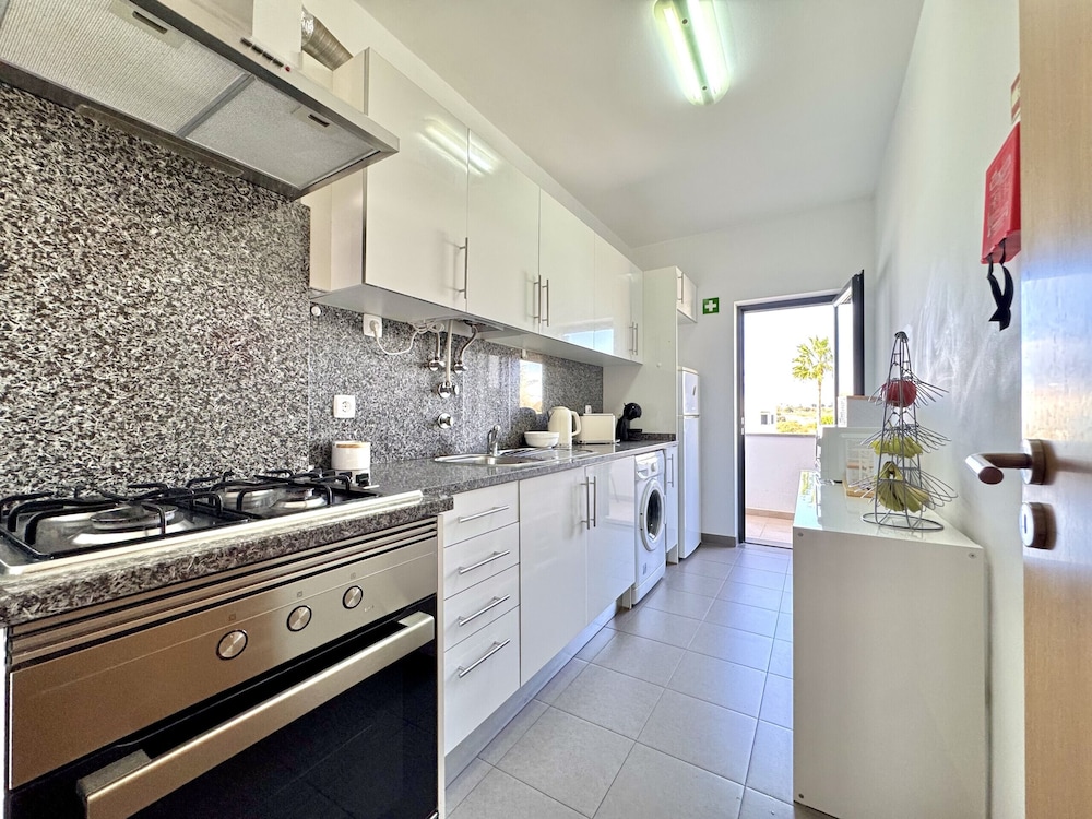 P RA SEA View With Pool by Homing
