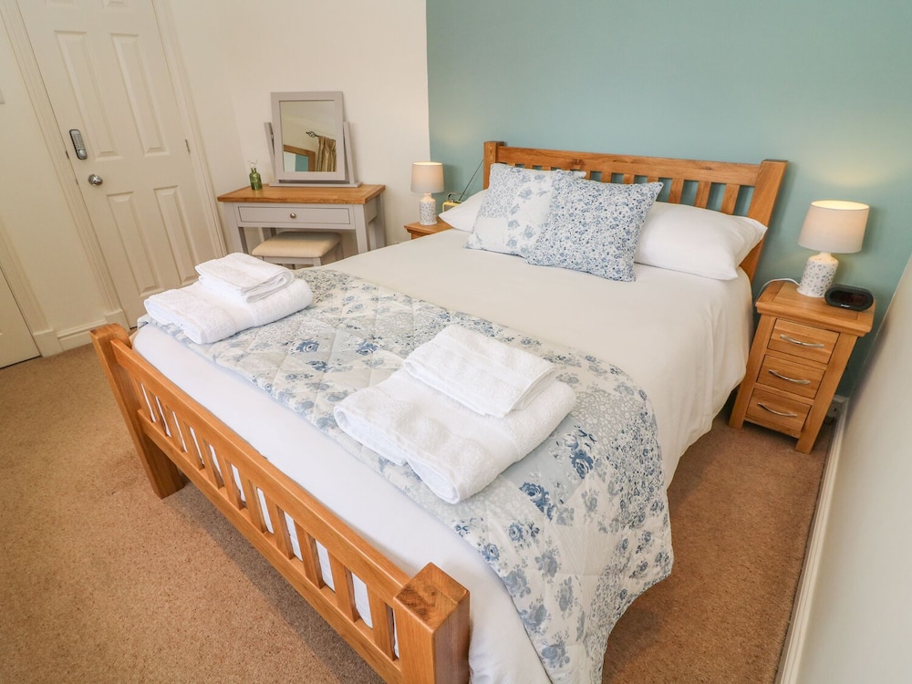 Apple Tree Cottage view 2