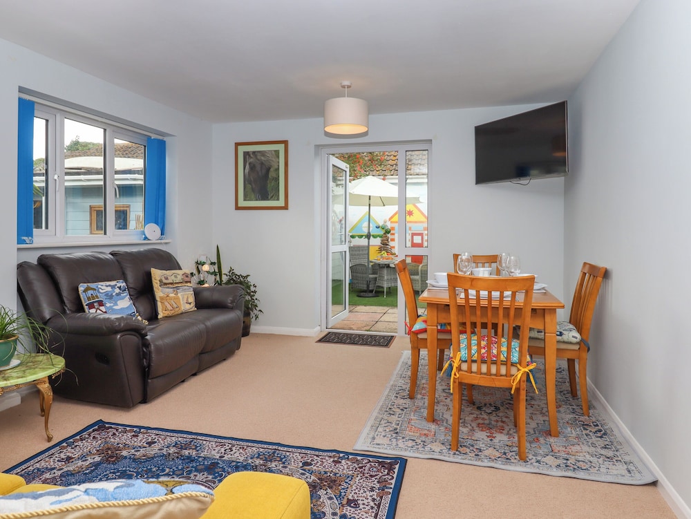 Brixham Breeze Cabin
