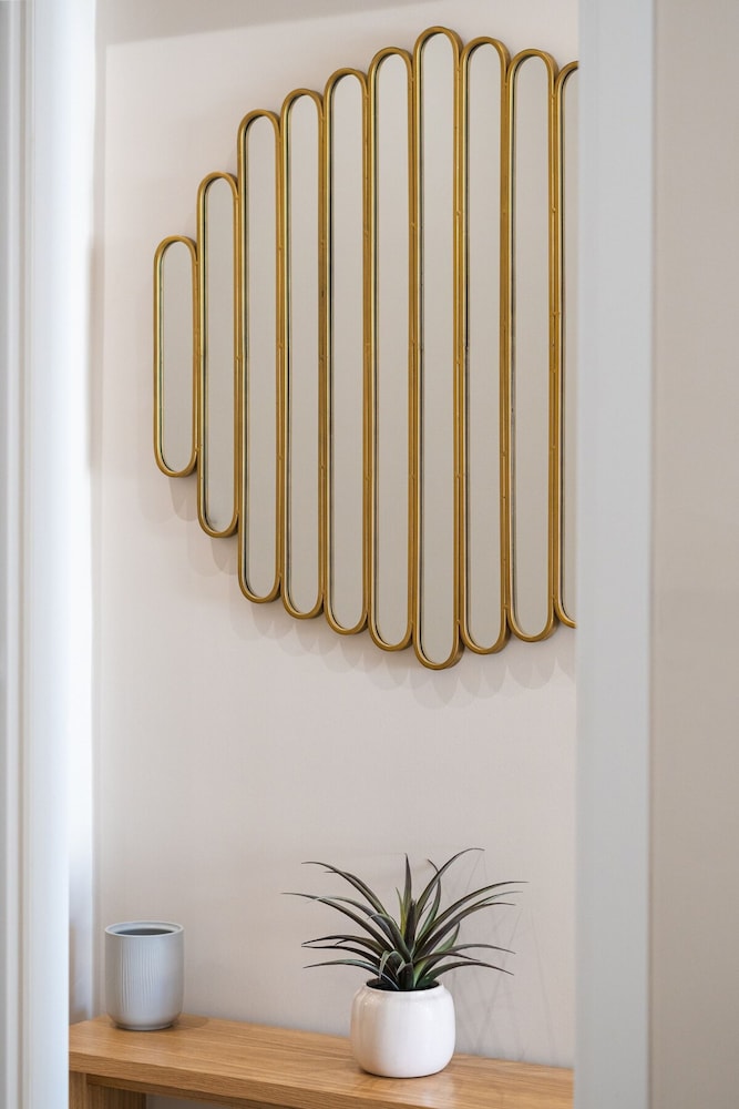 Charming Minimal apt in the Center of Glyfada