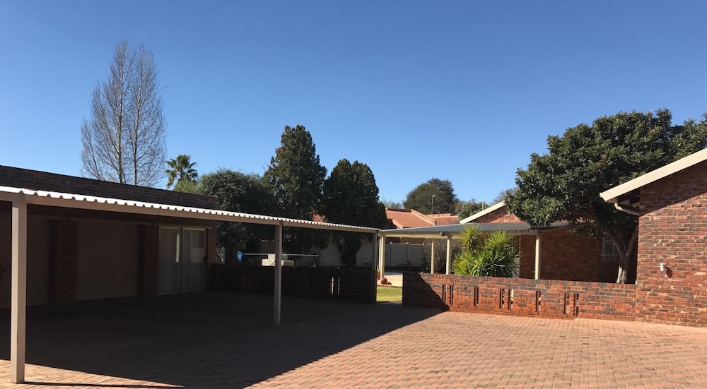EMMY Guesthouse