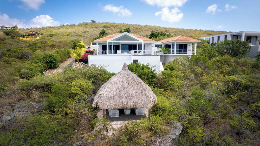 Coral Estate Holidays