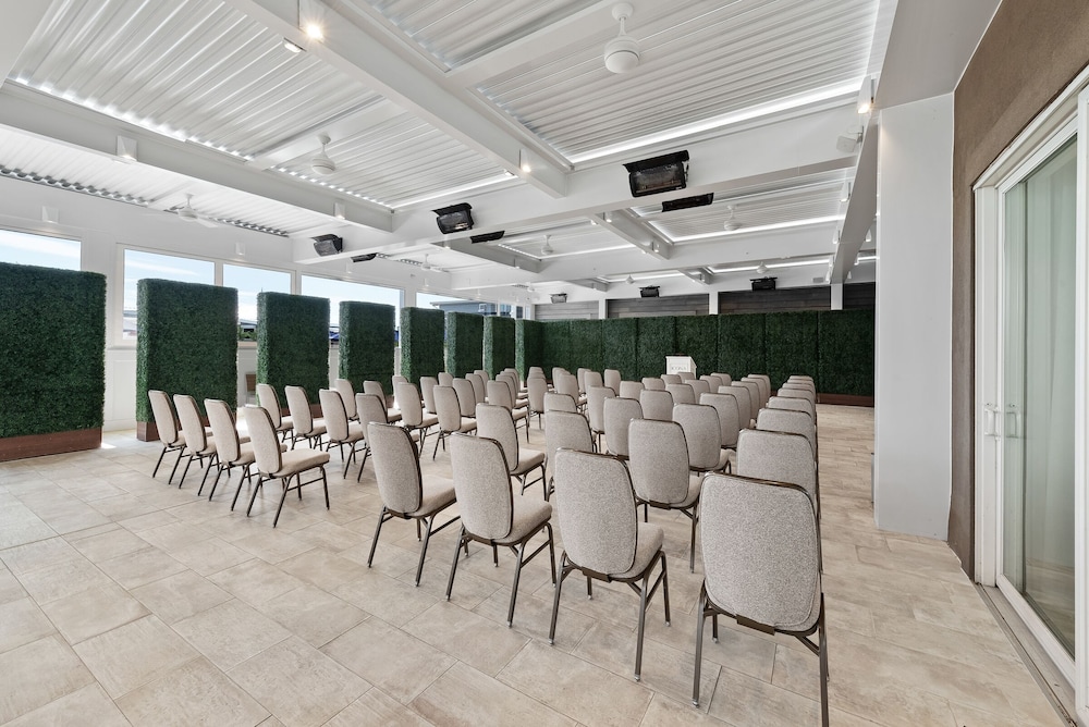 meeting & event spaces