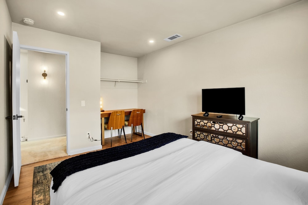 Desert Blue River Retreat