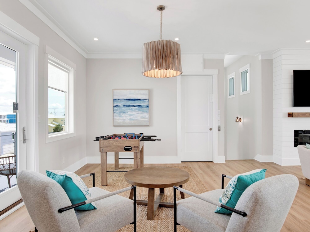 Navarre Dreams by Southern Vacation Rentals