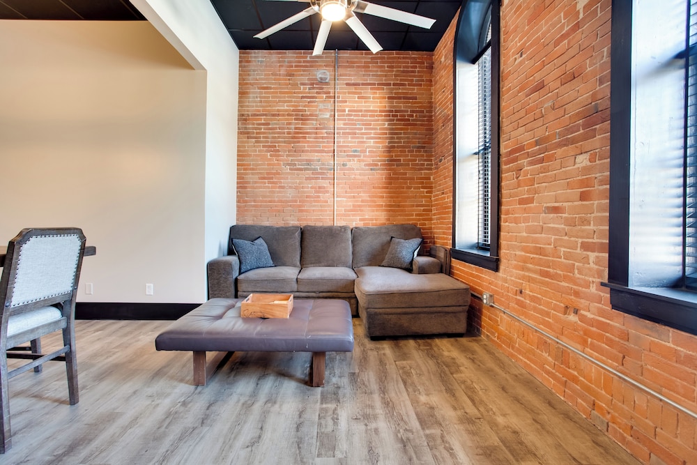 Custom-designed Studio Across From Washington Park
