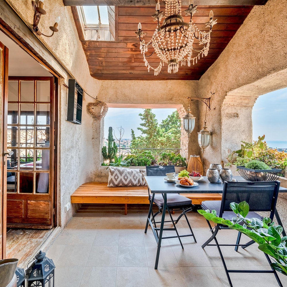Maison Sans Delai in Cagnes sur Mer
