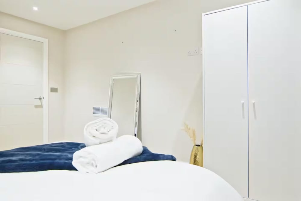 Leeds City Center - 1 Bed - Baby Friendly