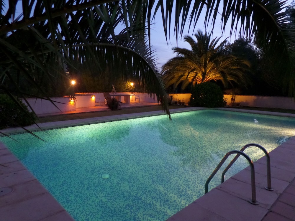 Villa Rosa in Javea With 4 Bedrooms and 3 Bathrooms