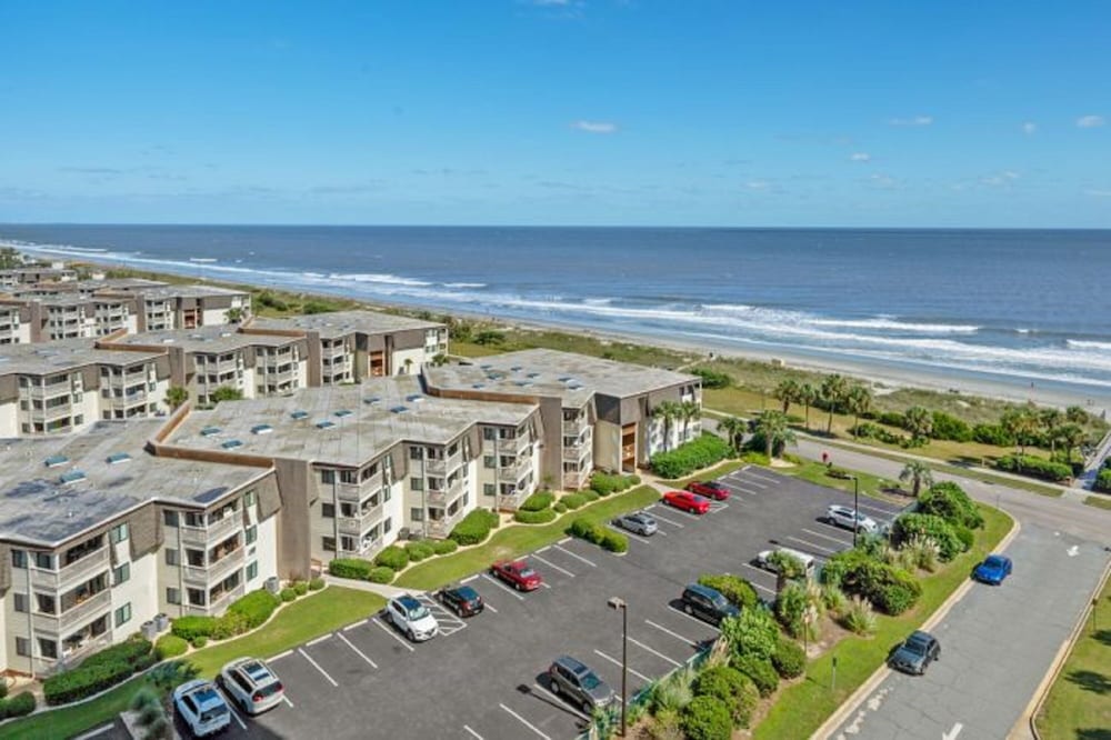 Units at Ocean Forest Plaza by Elliott Beach Rentals
