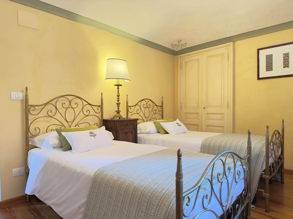 Dimora il Pozzetto Elegant Villa With Garden