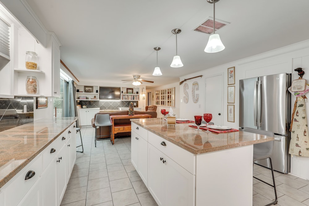 4 Mi to Uptown! Quiet Greenwood Stay w/ Patio