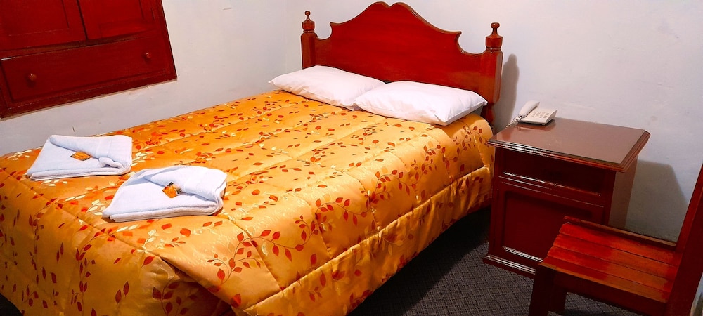 HOSTAL MONARCA view 2