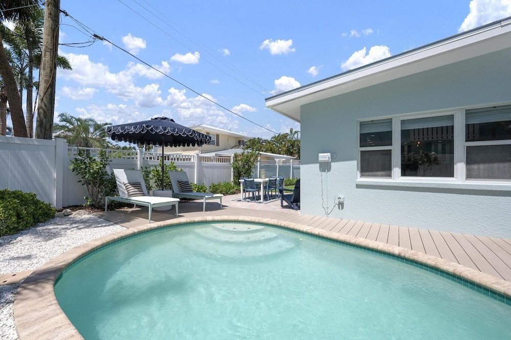 Latitude Adjustment Ami 3 Bedroom Home
