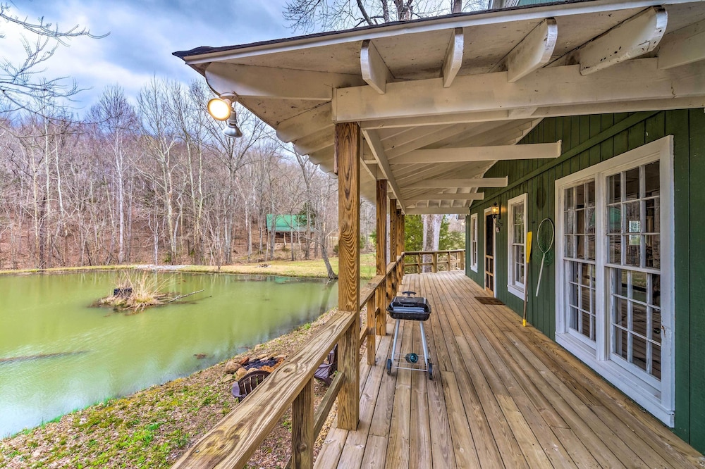 Lewisburg Vacations - Bright Green Gables Cabin: Hike, Swim BBQ - Property Image 16